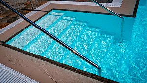 elite-Arctic-White-2-scaled