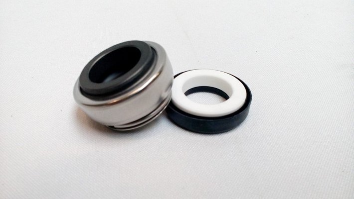 Ucpávka čerpadla VICTORIA + SENA