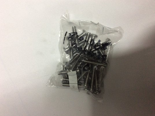 Šroub M6x30 k čerpadlu SS