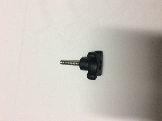 Šroub víka předfiltru Preva