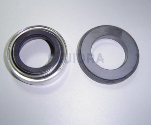 Ucpávka čerpadla Shark